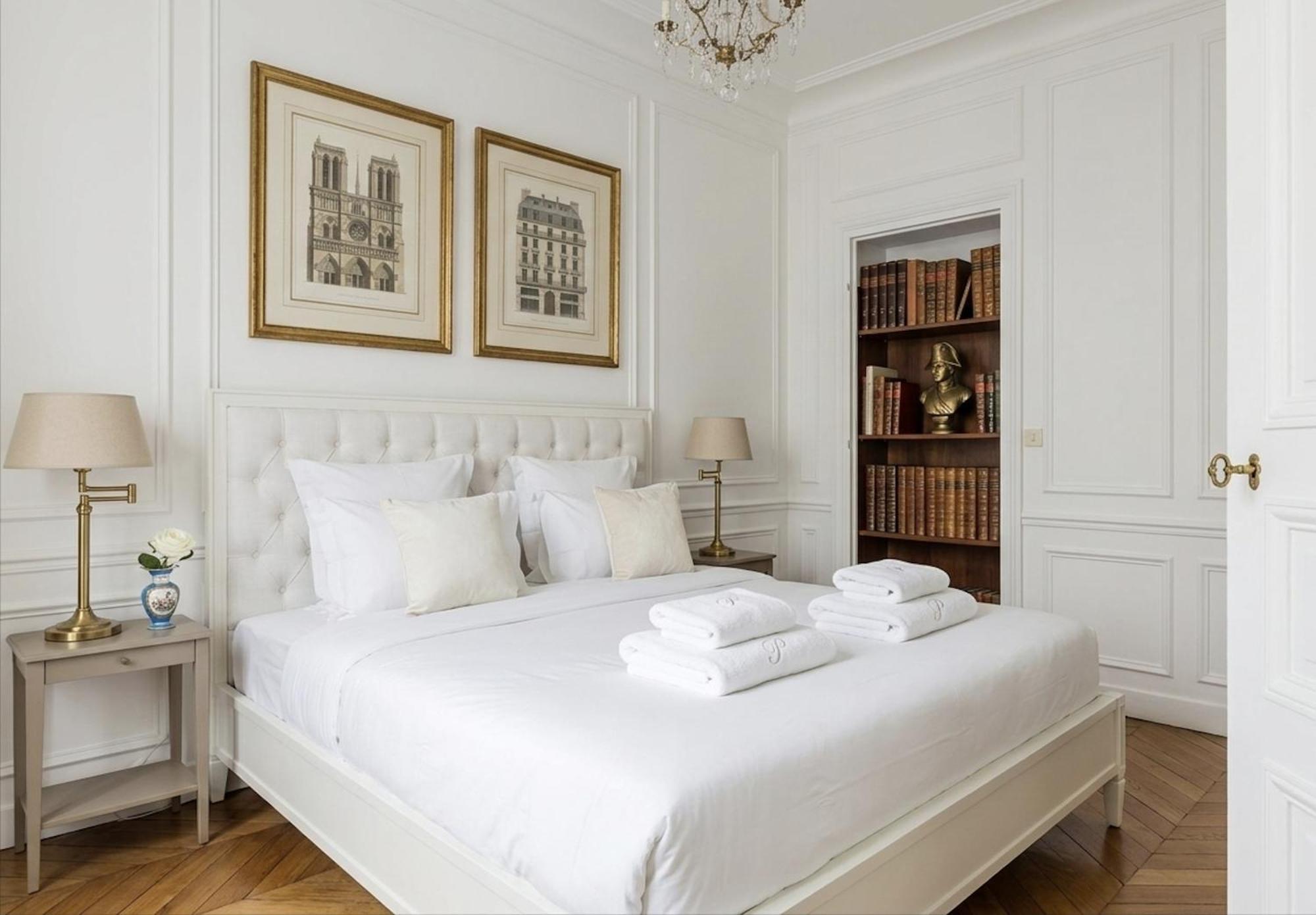 5br Champs Elysées Marbeuf Appartamento